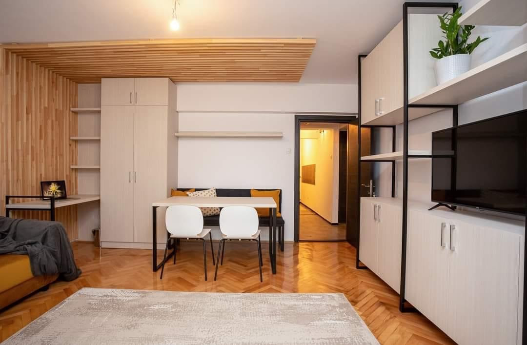 Apartament 3 camere deosebit Piata Amzei