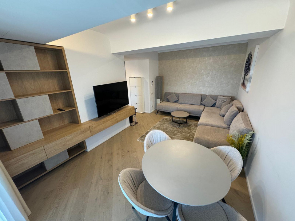 Apartament 3 camere Cortina Academy