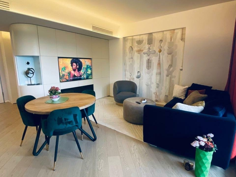 Apartament 3 camere Cortina Academy
