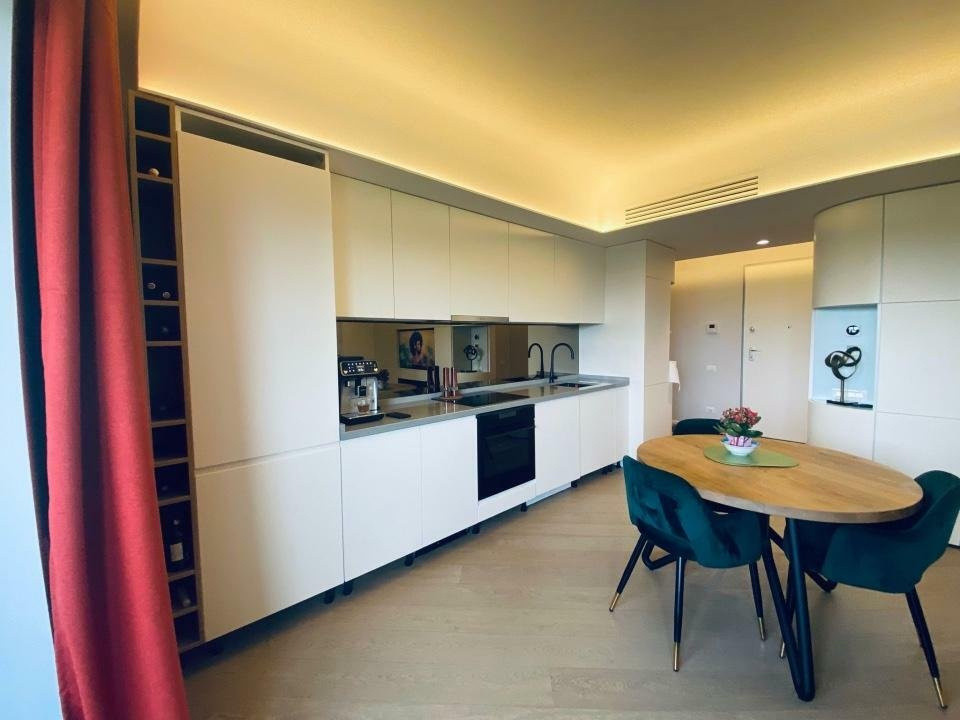 Apartament 3 camere Cortina Academy