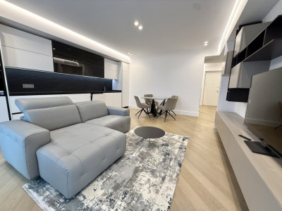 Apartament 3 camere Cortina 126