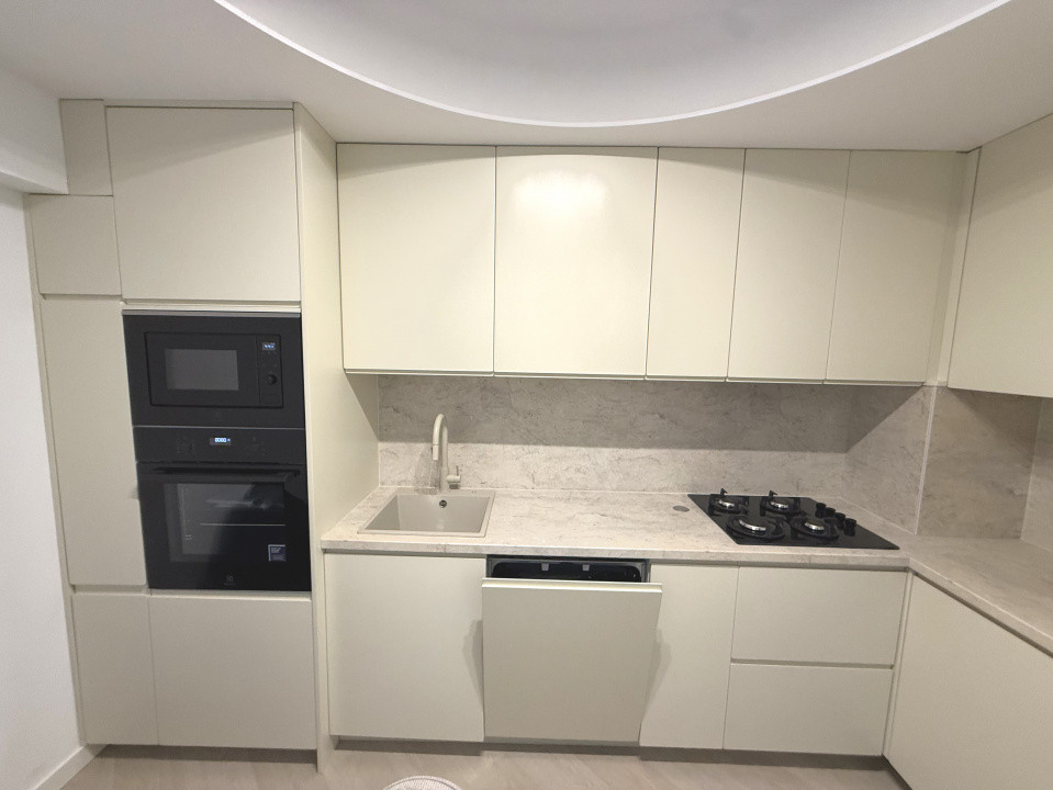 Apartament 3 camere Cortina North