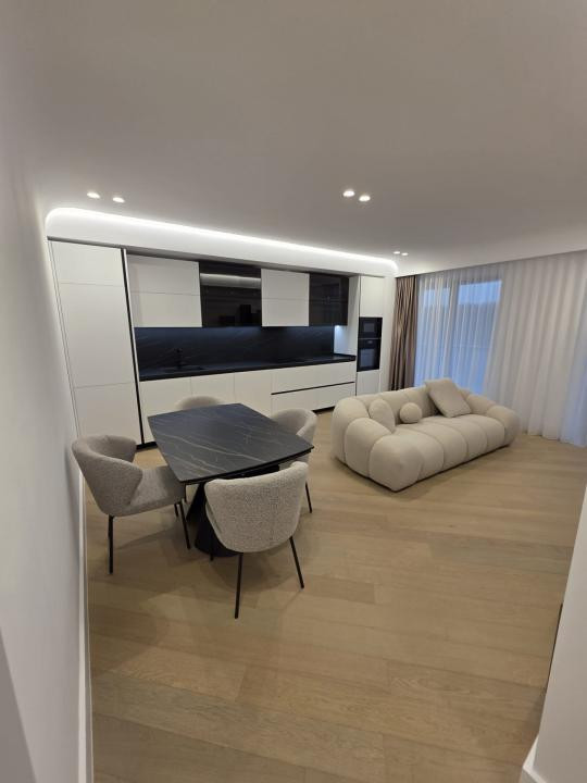 Apartament 3 camere Cortina 126