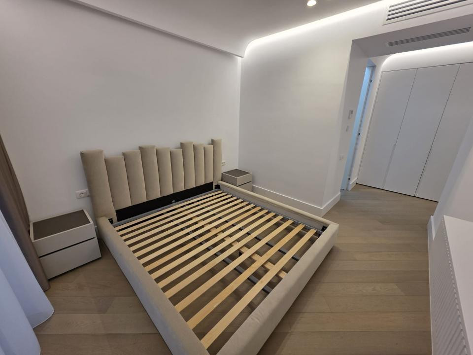 Apartament 3 camere Cortina 126