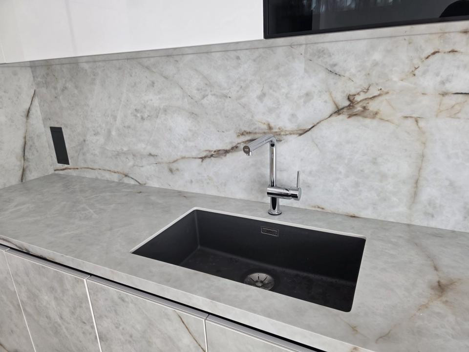 Apartament RAR în Cortina 126 | Etaj 8 | Înălțime peste standard 