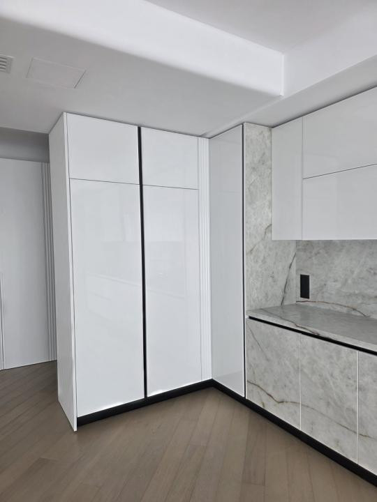 Apartament RAR în Cortina 126 | Etaj 8 | Înălțime peste standard 