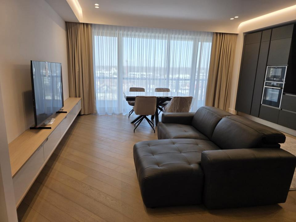 Apartament 3 camere Cortina 126