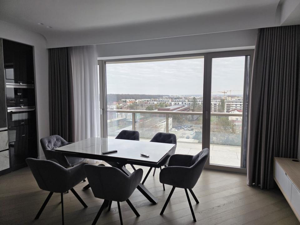 Apartament 3 camere Cortina 126