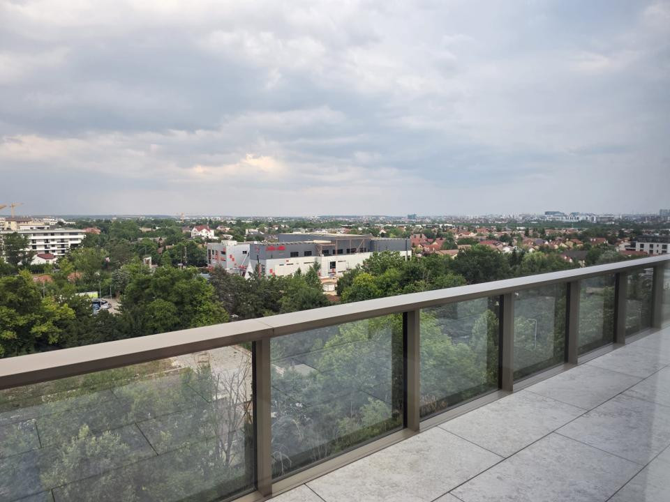 Apartament 3 camere Cortina 126