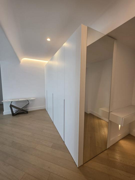 Apartament 3 camere Cortina 126