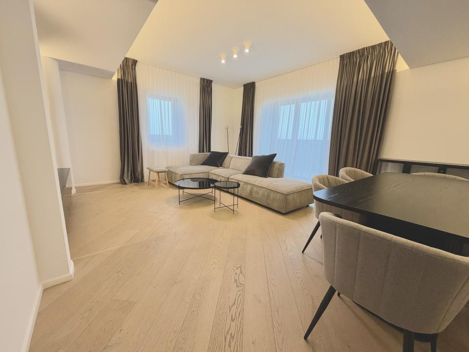 Apartament 3 camere Cortina Academy