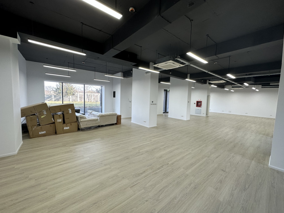Spatiu comercial Cortina Academy