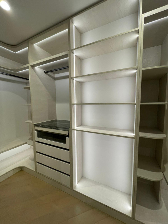 Apartament 3 camere Cortina 126