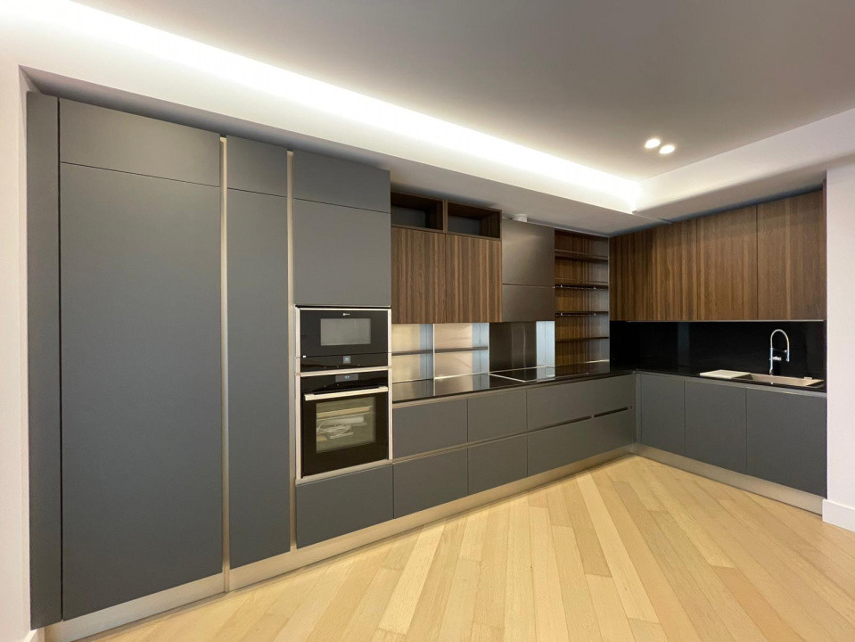 Apartament 3 camere Cortina 126