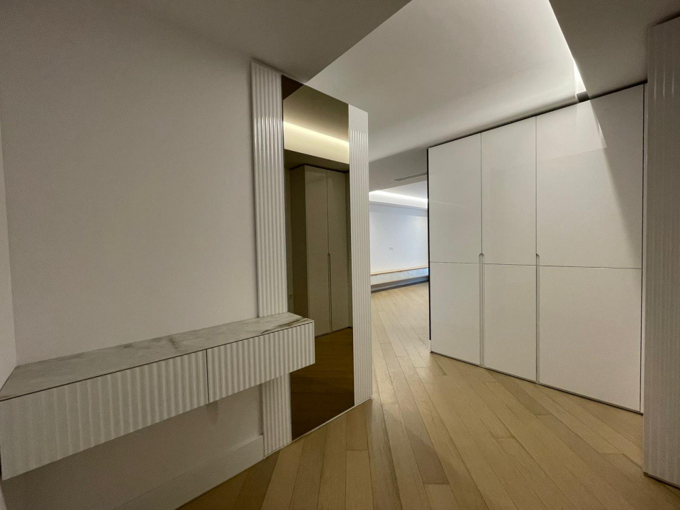 Apartament 3 camere Cortina 126